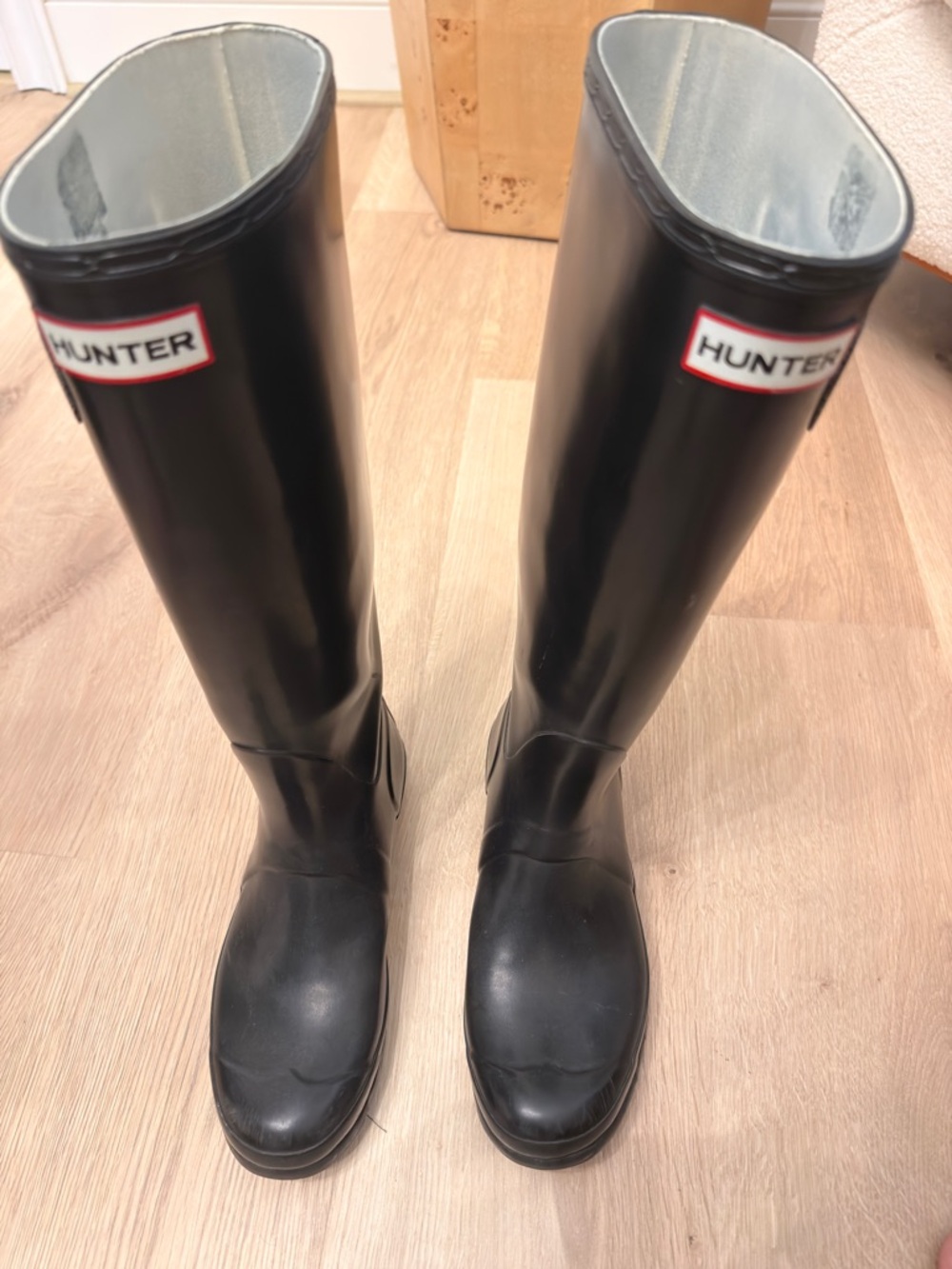 Hunter Black Tall Gloss Rain Boots Women’s Size 8